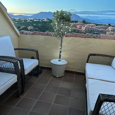 2 Bed Penthouse Apartment Manilva Kültér fotó